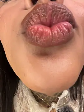 Goldenpussy_1