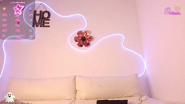 Mia_Aurora_