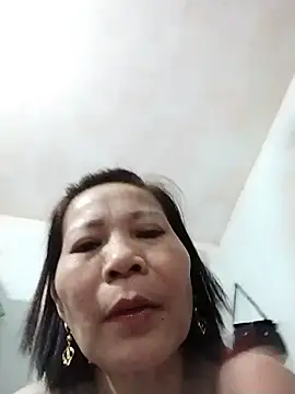 MYAMYA20 live cam on StripChat