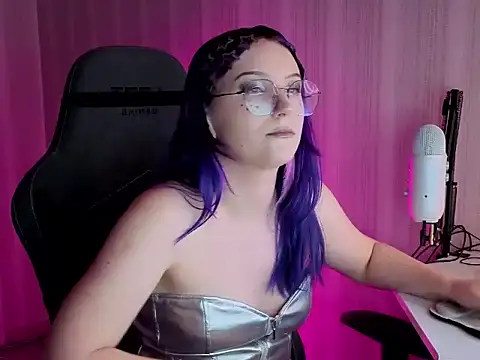 violet-siren-x live cam on StripChat