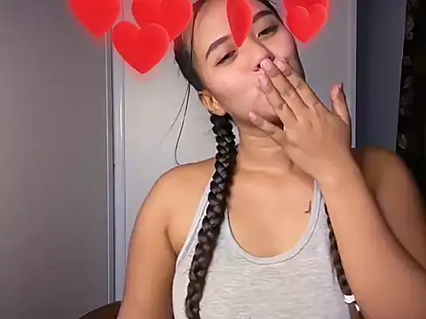 Its_mae69 live cam on StripChat
