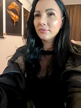 ReiyaRey live cam on StripChat