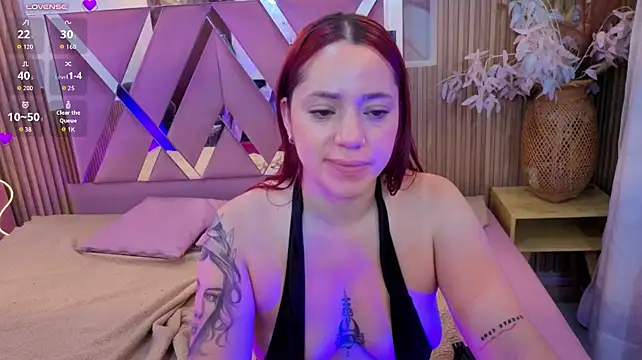 ANNE_TAY1