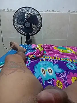 DizenedFanatic live cam on StripChat
