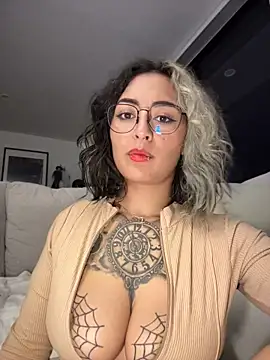 Rae_Lil_White