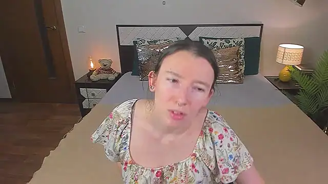 CatherineWalls live cam on StripChat