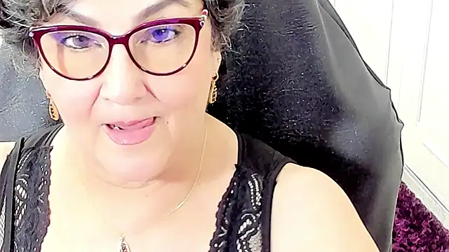 cataleya_mom live cam on StripChat