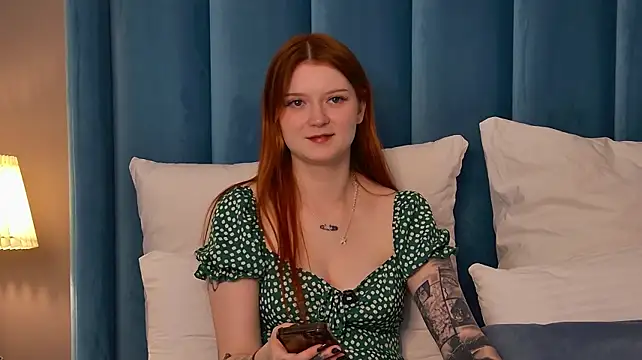 AlyssFrost live cam on StripChat
