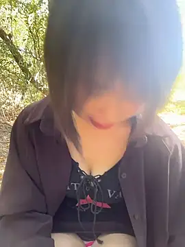 Duoduo18 live cam on StripChat