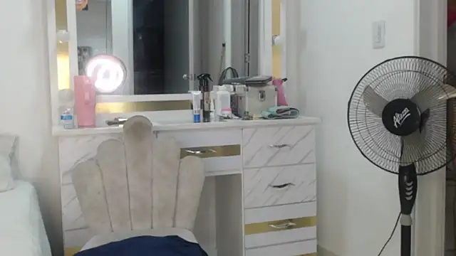 skynataly live cam on StripChat