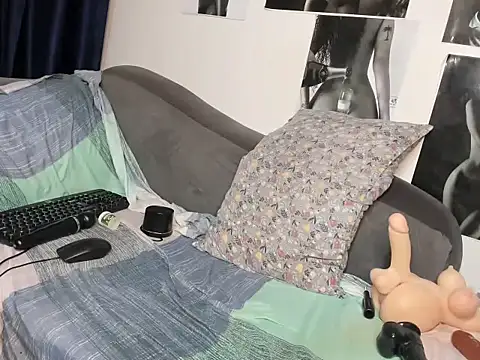 Tinysexydoll