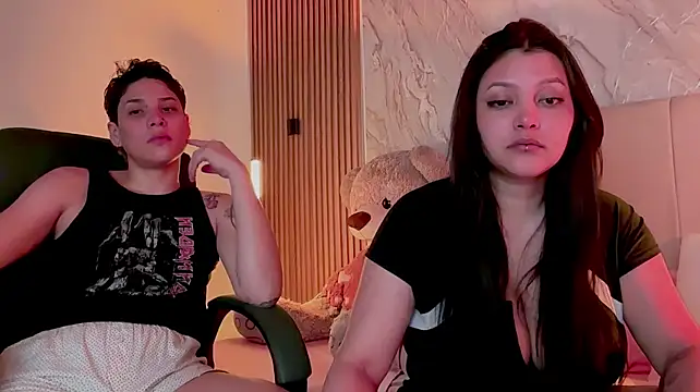 Marcella_and_laura