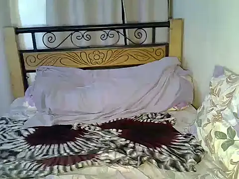 Hornyqueen2_