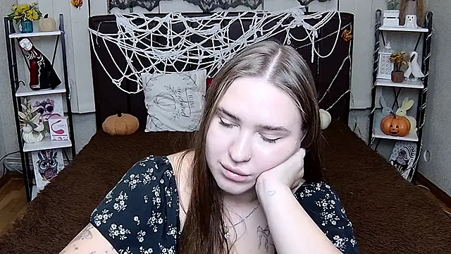 LauraHlot