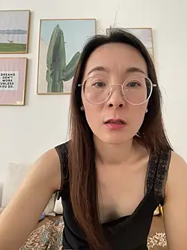 you-520 live cam on StripChat