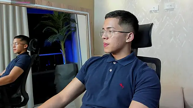 Matias_strong1