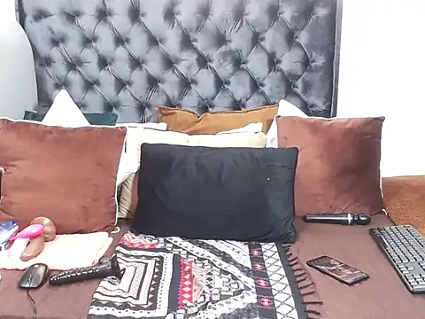 PearlSexy69-Vixen live cam preview