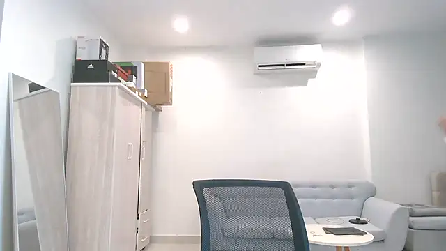 crossdresseranna (M young) - Cum show