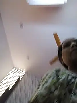 Cute-Janvi20 webcam