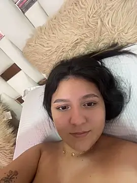 camila_sanchez25 (F young) - Cremoso mi pussy 🥵🤤🙈