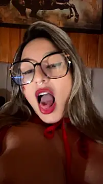 alicestone19 (F young) - FUCK  ASS LITTLE RED RIDING HOOD