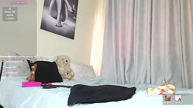 Fluffy_Pillows