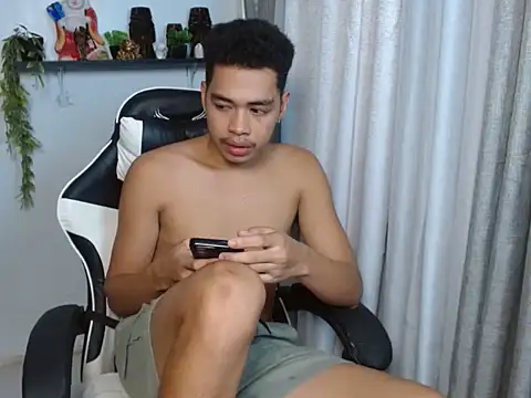 curlyasian_njxx (M twink) - jerking