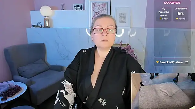 Alexandra_Kind