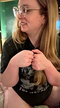 thatcutegirlwtheglasses