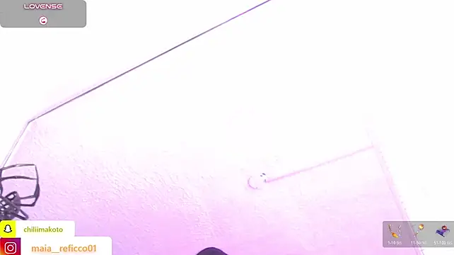 Maia_Reficco live cam on StripChat