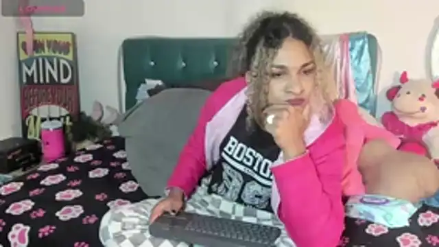 StefanyMiler live cam on StripChat