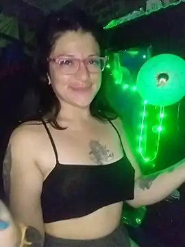 _Alaskamisa live cam on StripChat