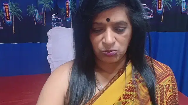 INDIANFUSION live cam on StripChat