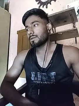 Lustynani1 live cam on StripChat