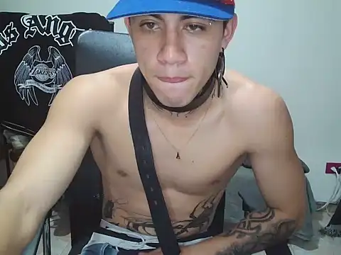 David_LongVibe live cam on StripChat