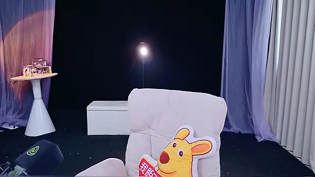 NiHao_Ya__ live cam on StripChat