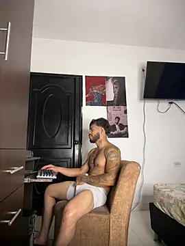 Enzomoretti__ webcam