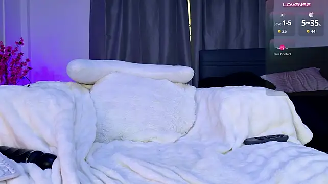 Lein_Bone live cam on StripChat