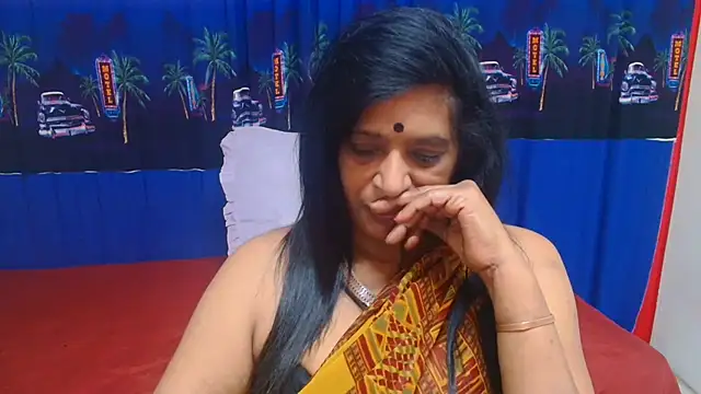 INDIANFUSION live cam on StripChat