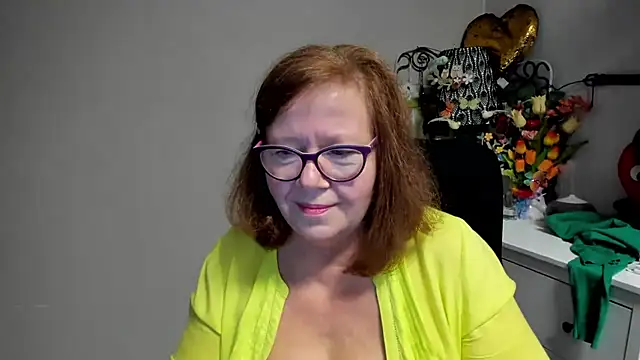 Adelewildx live cam on StripChat