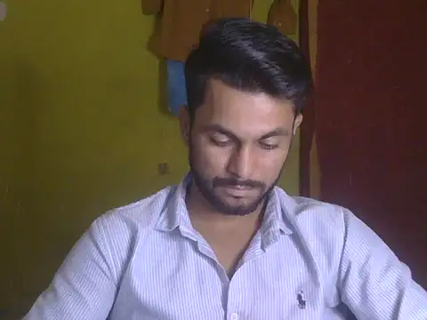 Stubborndesiboy live cam on StripChat