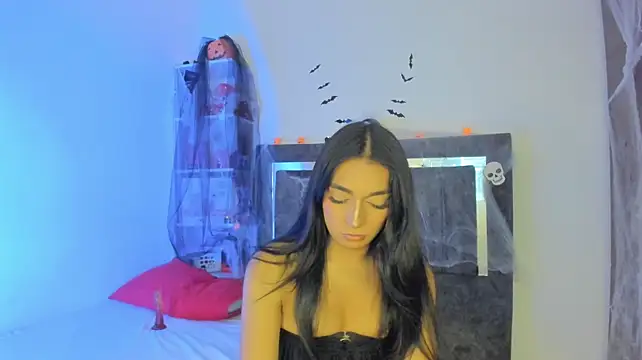 Isabella_TransGirl live cam on StripChat