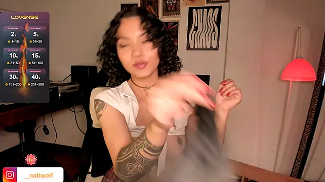 Nati____ live cam on StripChat
