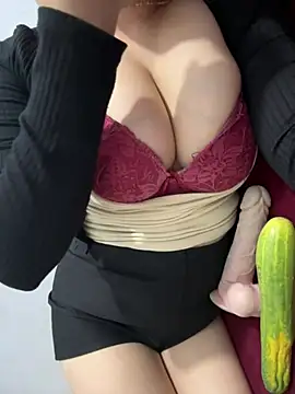 Milary9 live cam on StripChat