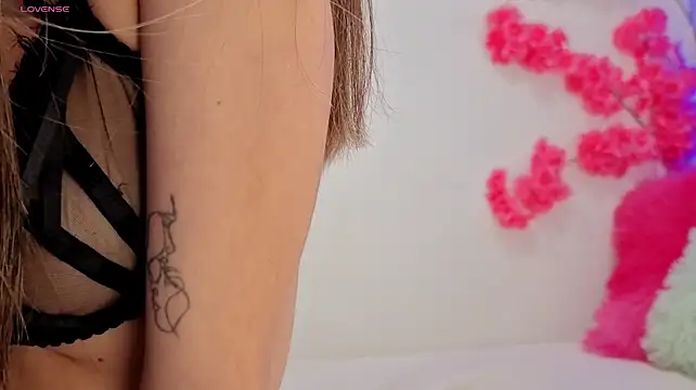 AfroditaWild_ live cam on StripChat