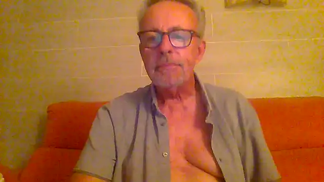 tuggy59 live cam on StripChat