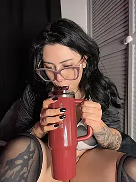 Draculona-666 live cam
