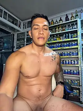 OliverWest04 live cam