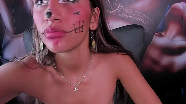 miss___taylor live cam on StripChat