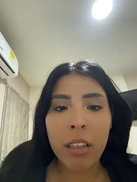 lovelyeyess's live room
